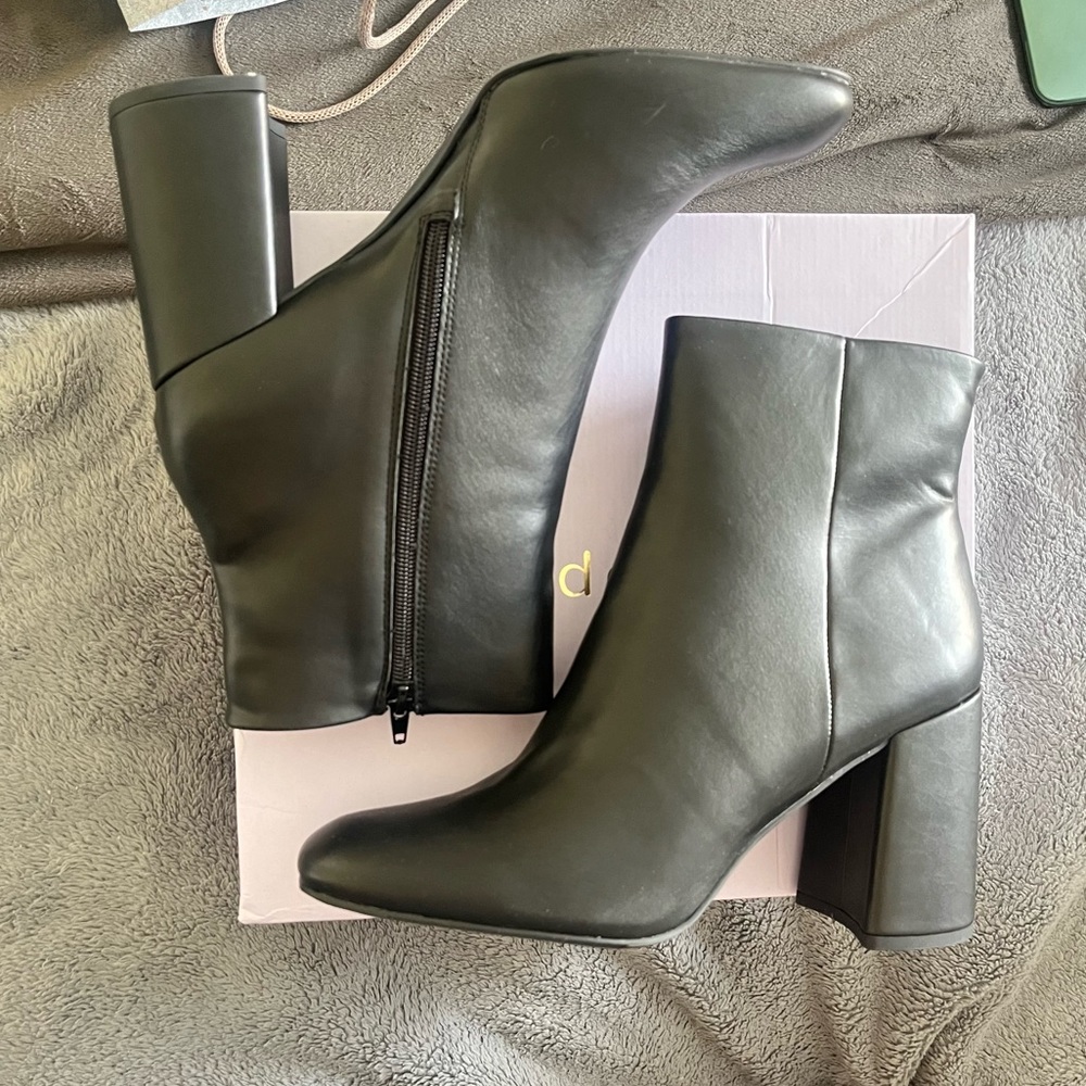 Madden Girl Boots size 10 brand new